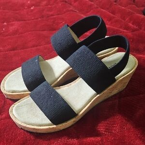 Vaneli Chila black wedge sandals with elastic straps and a cork sole Size 8
